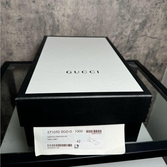 Unisex Gucci Loafers - Picture 5 of 5